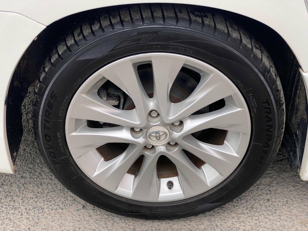 Toyota Alphard 2.4 Vvti 7 Seat Top Spec Low Miles #41