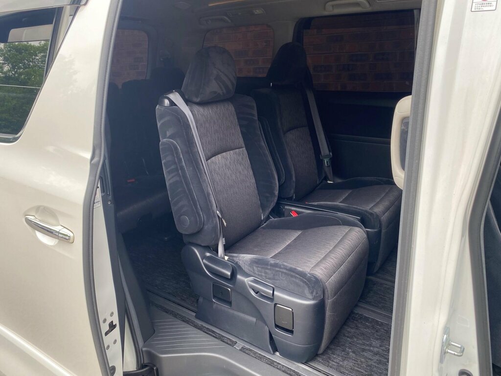 Toyota Alphard 2.4 Vvti 7 Seat Top Spec Low Miles #12