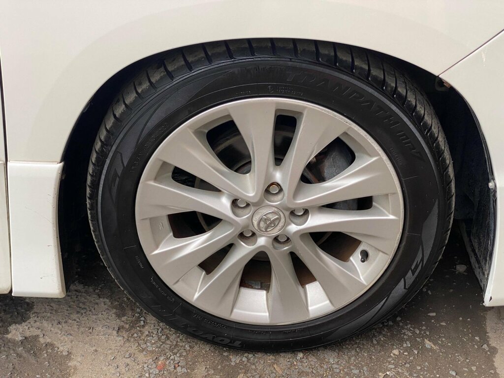 Toyota Alphard 2.4 Vvti 7 Seat Top Spec Low Miles #40
