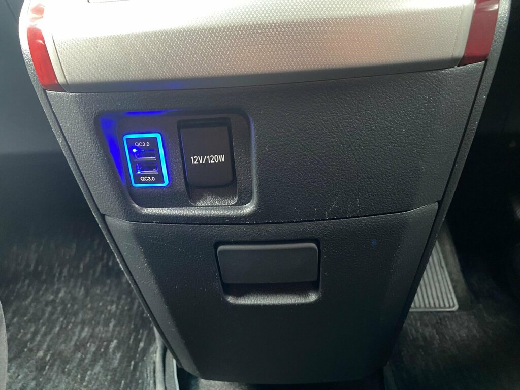 Toyota Alphard 2.4 Vvti 7 Seat Top Spec Low Miles #37