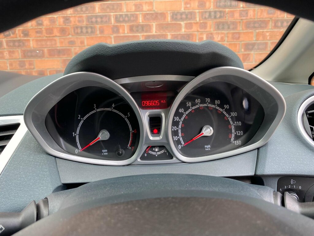 Ford Fiesta Zetec 1.25 3-Door Hatchback Blue #26
