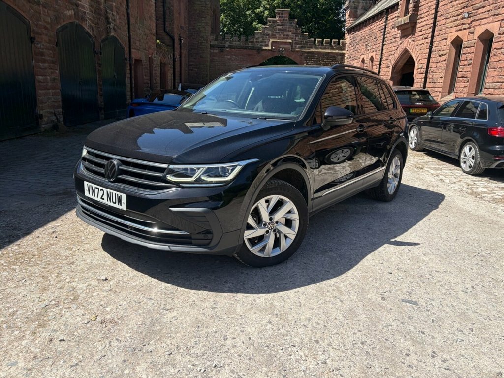 Volkswagen Tiguan 1.4 Tsi 13Kwh Life Suv Plug-in Hybrid D Black
