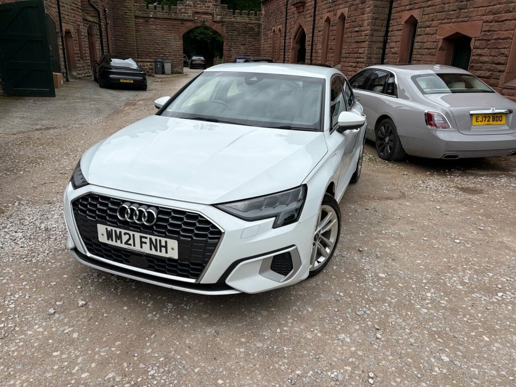 Audi A3 1.4 Tfsie 40 Sport Sportback Plug-in Hy WM21FNH White #2