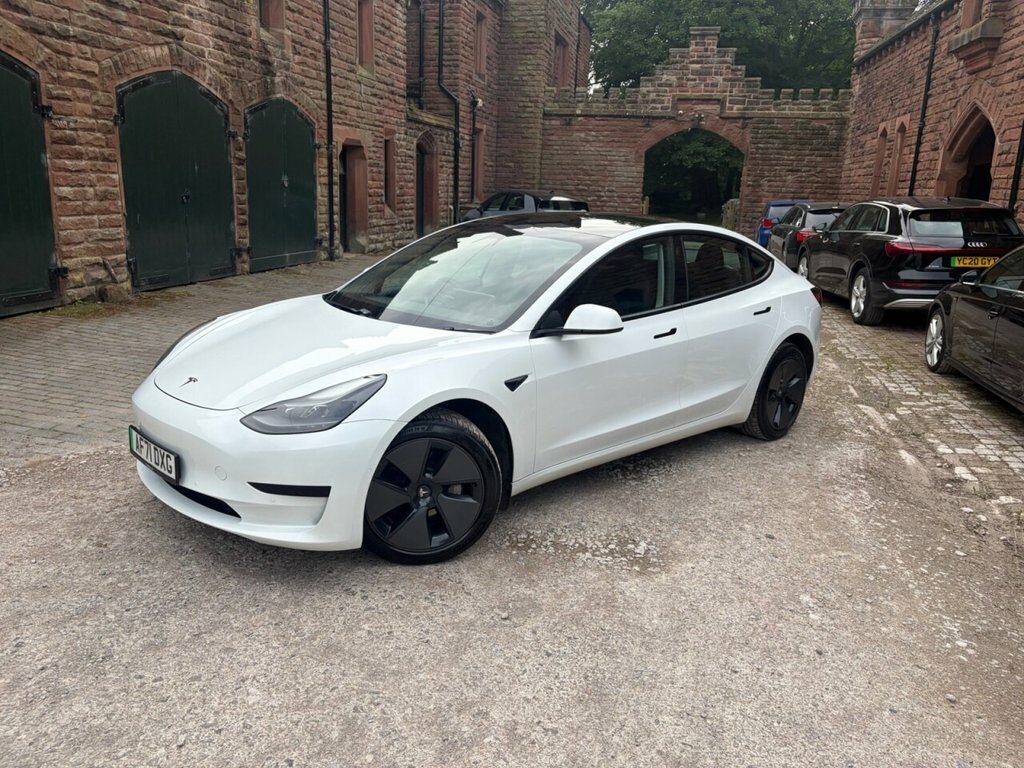 Tesla Model 3 Standard Range Plus Saloon Rwd AF71DXG White #3