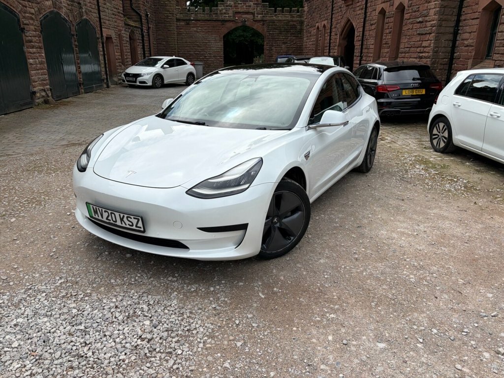 Tesla Model 3 Standard Range Plus Saloon Rwd White