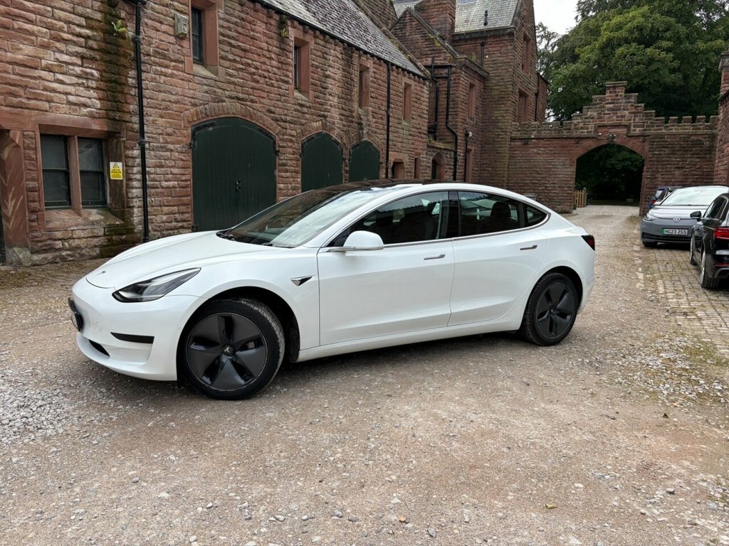 Tesla Model 3 Standard Range Plus Saloon Rwd MV20KSZ White #4