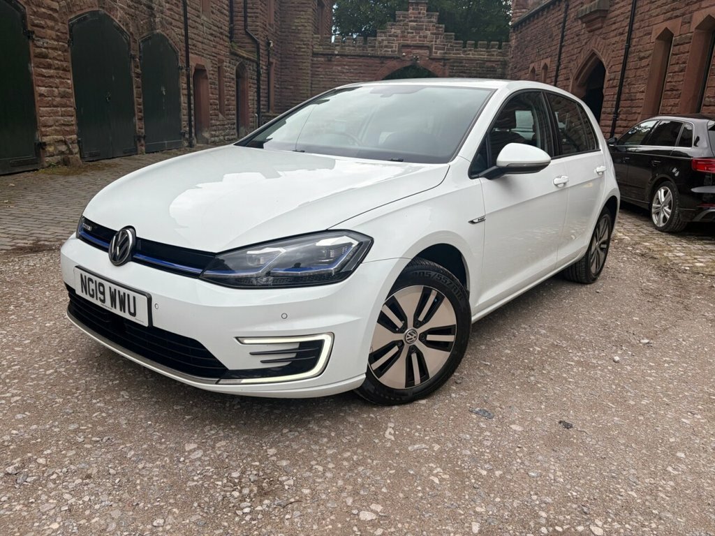Volkswagen e-Golf 35.8Kwh E-golf Hatchback 136 Ps White