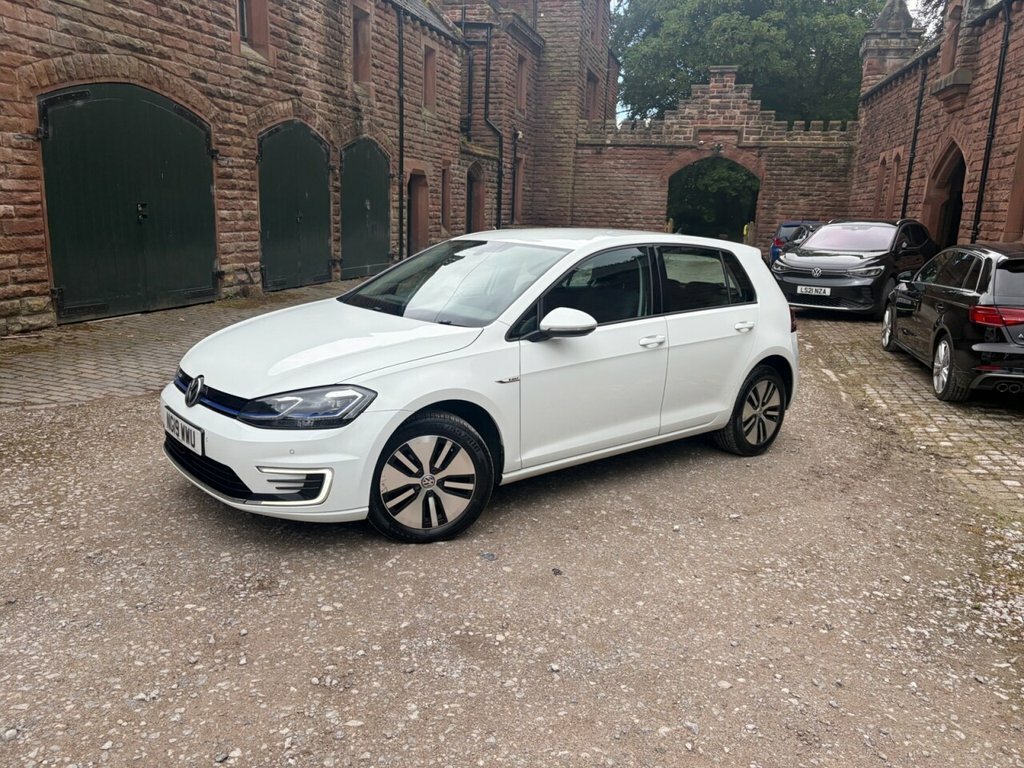 Volkswagen e-Golf 35.8Kwh E-golf Hatchback 136 Ps NG19WWU White #3