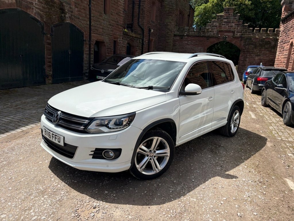 Volkswagen Tiguan 2.0 Tdi Bluemotion Tech R-line Edition Suv Die BV16FFU White #3