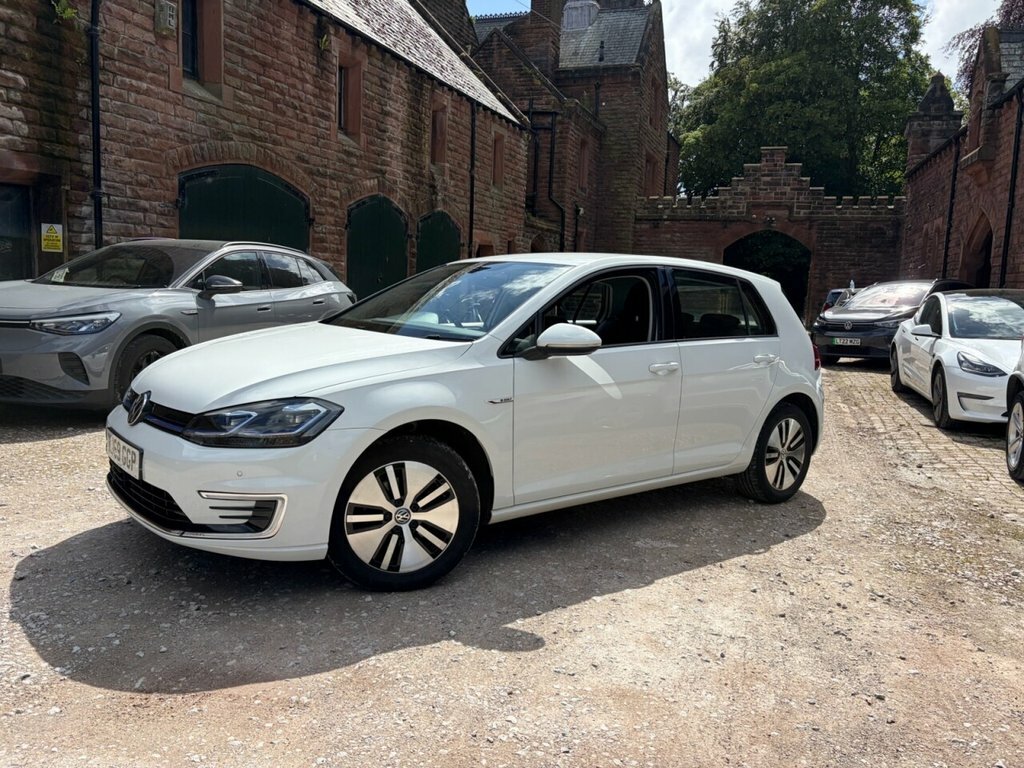 Volkswagen e-Golf 35.8Kwh E-golf Hatchback 136 Ps White