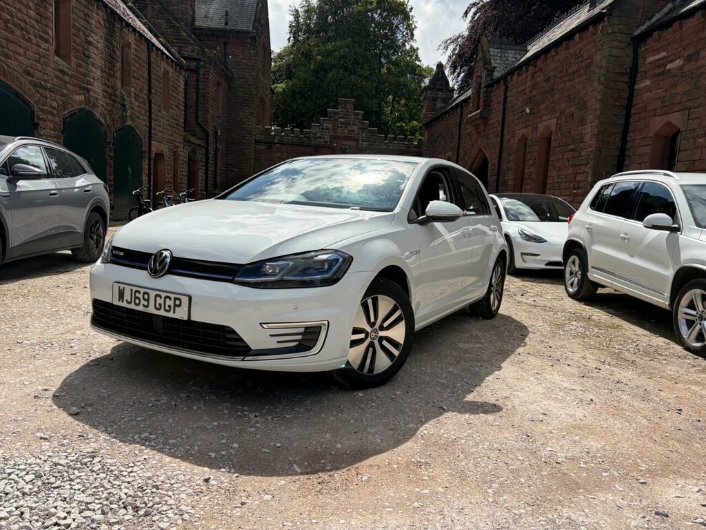 Volkswagen e-Golf 35.8Kwh E-golf Hatchback 136 Ps White #2