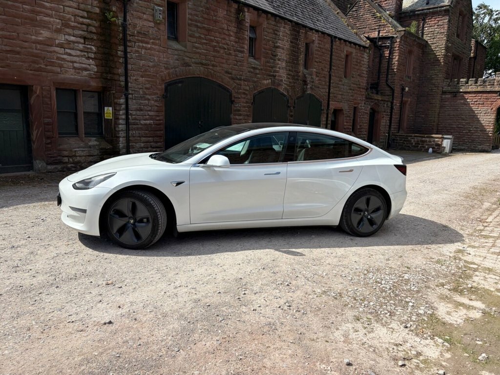 Tesla Model 3 Dual Motor Long Range Saloon 4 YH70EXT White #4