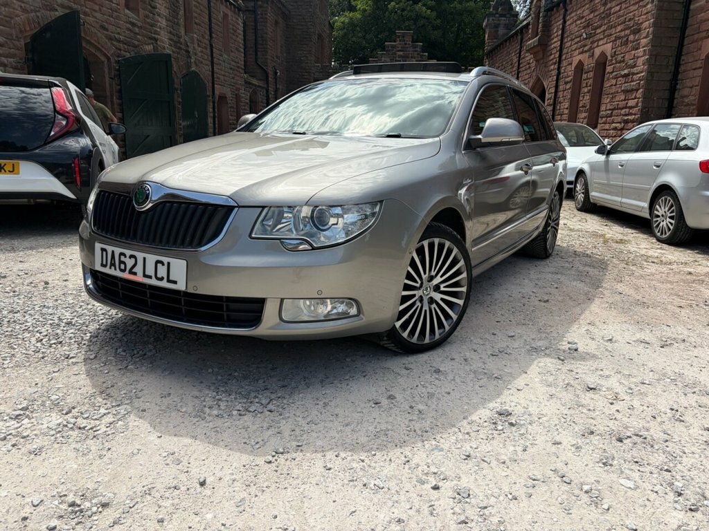 Skoda Superb 2.0 Tdi Elegance Estate Dsg Euro 5 170 Beige #2