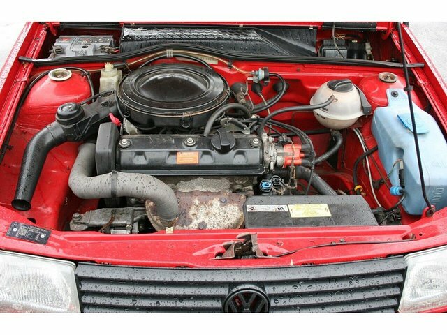 Volkswagen Polo 1.0 Cl Coupe U889 Red #6