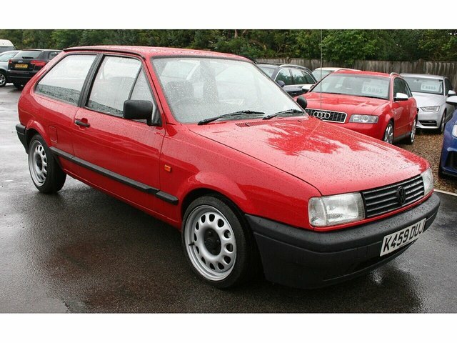 Volkswagen Polo 1.0 Cl Coupe U889 Red #2
