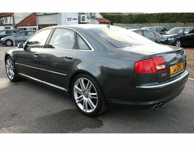 Audi S8 5.2 Fsi Quattro V10 5.2 Saloon Grey #4