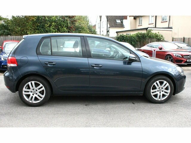 Volkswagen Golf 1.6 Tdi Se Hatchback Euro 5 105 Blue