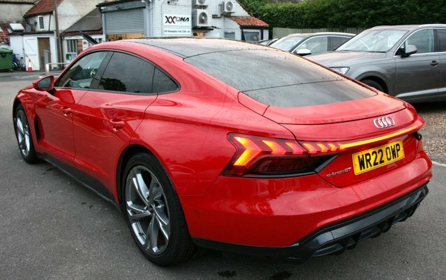 Audi E Tron GT 93.4Kwh Saloon Quattro 476 Ps Red #4