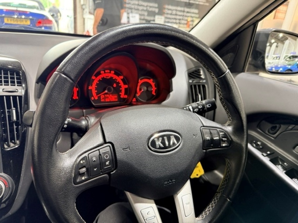 Kia Ceed 1.4 Crdi 1 Hatchback Euro 5 89 Black #13