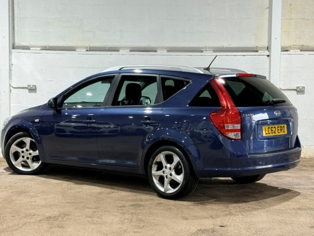 Kia Ceed 1.4 Crdi 1 Hatchback Euro 5 89 Black #24