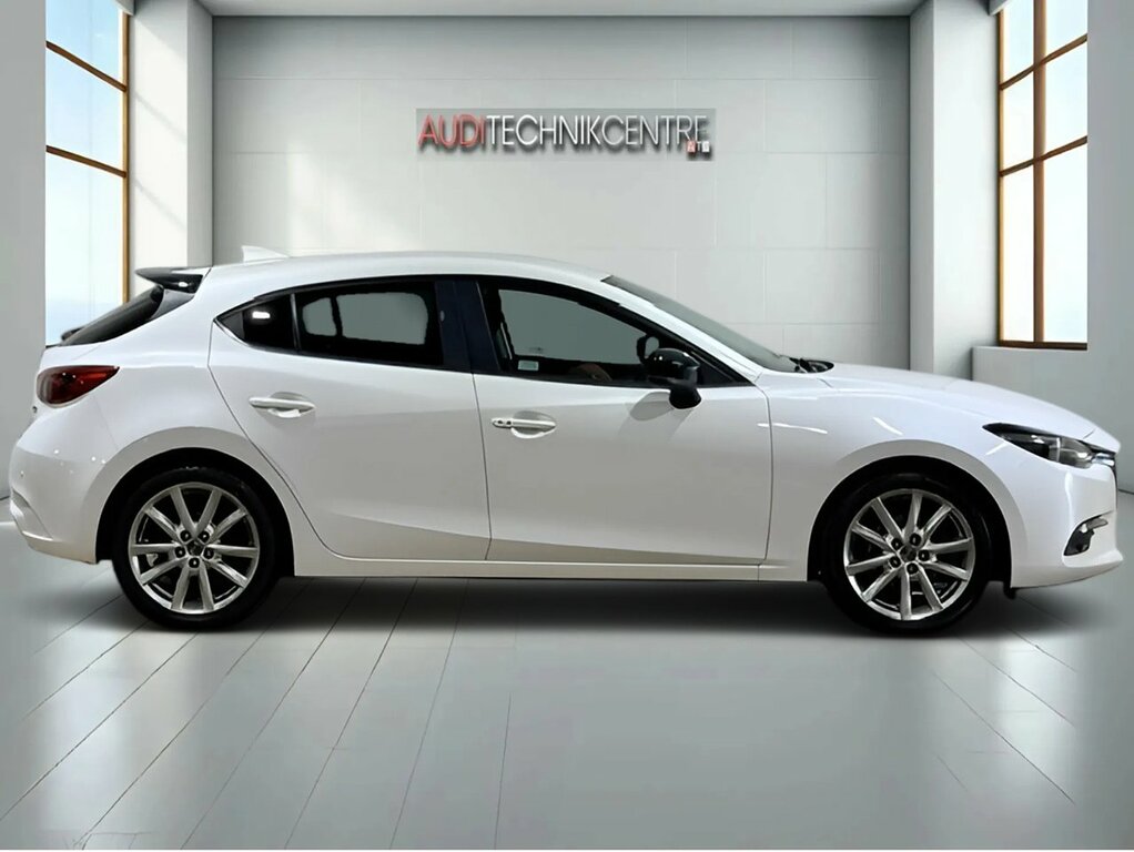 Mazda 3 Skyactiv-g Sport Black White #6
