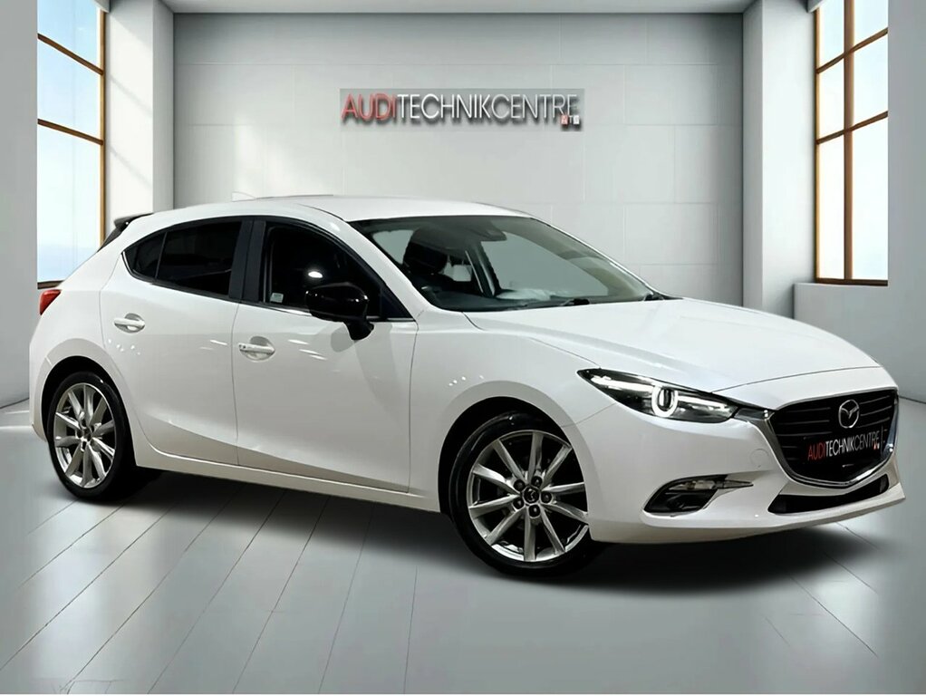 Mazda 3 Skyactiv-g Sport Black White