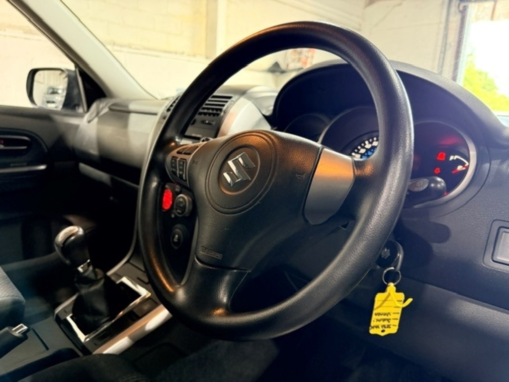 Suzuki Grand Vitara 1.6 Sz4 Brown #9