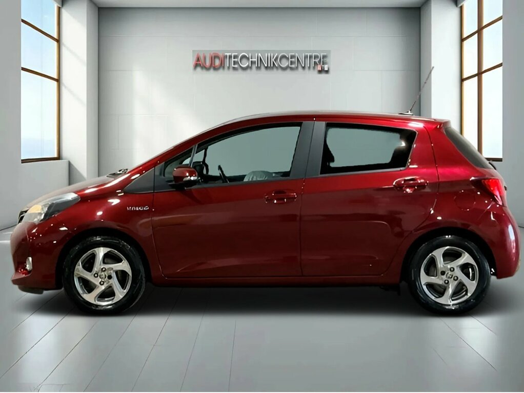 Toyota Yaris Vvt-h Icon Red #3