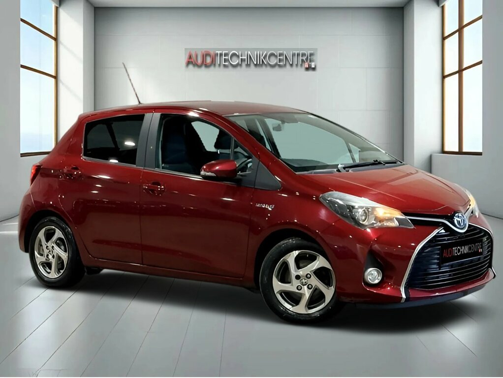 Toyota Yaris Vvt-h Icon Red