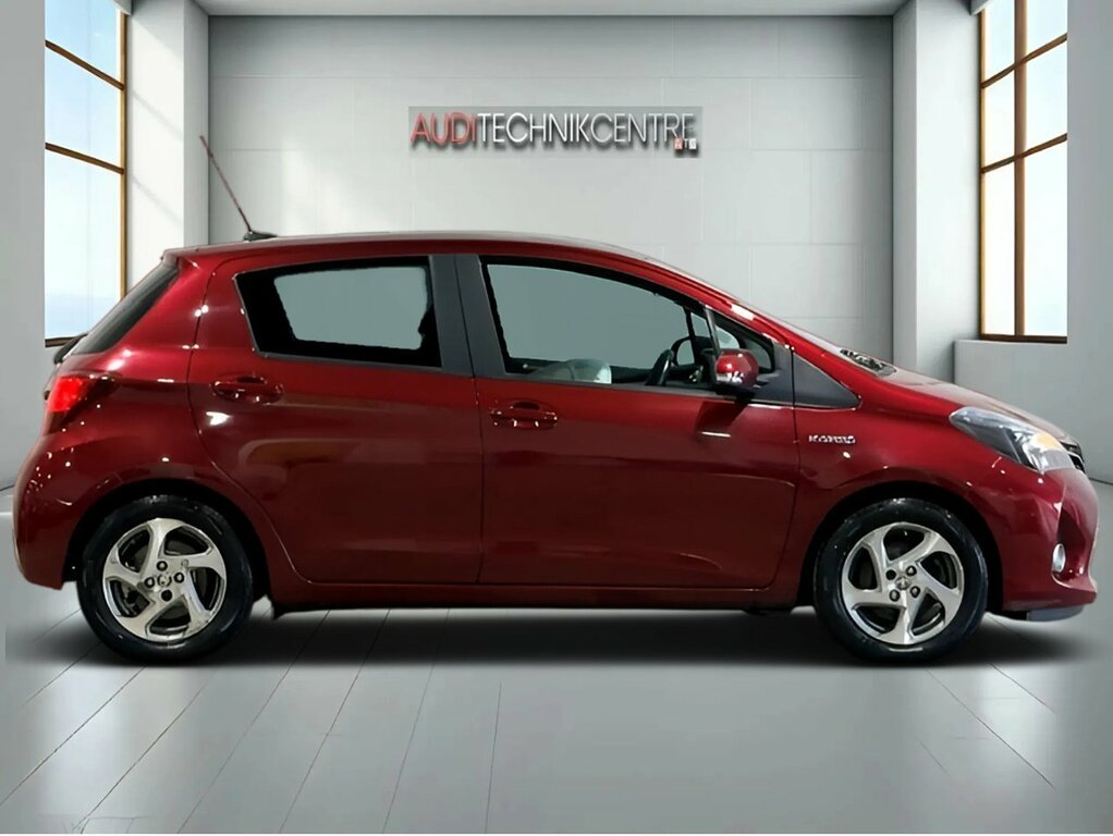 Toyota Yaris Vvt-h Icon Red #6