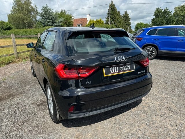 Audi A1 Tfsi 25 Technik Sportback LP72DXG Black #6