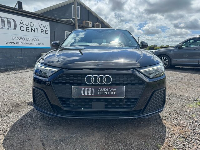 Audi A1 Tfsi 25 Technik Sportback LP72DXG Black #2