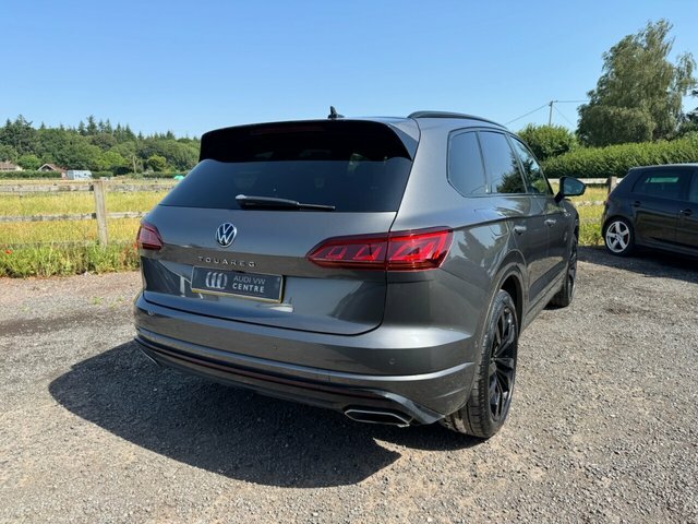 Volkswagen Touareg Tdi V6 Black Edition WG70UFL Grey #4