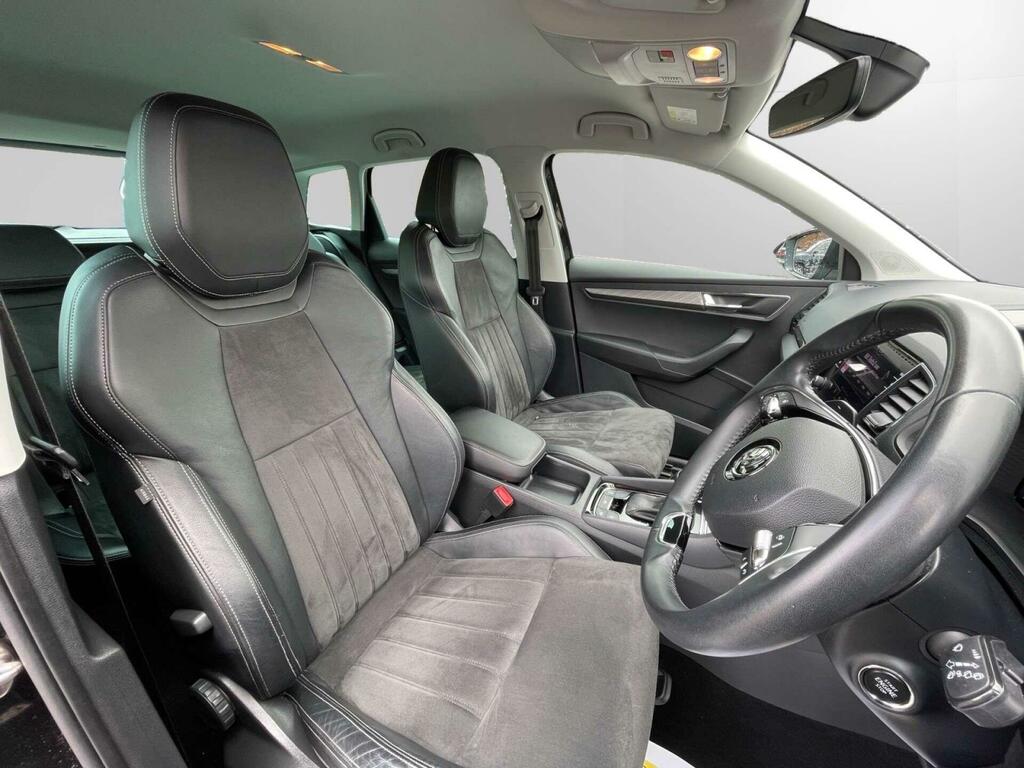 Skoda Karoq Se L Black #6