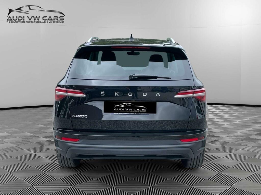Skoda Karoq Se L Black #4