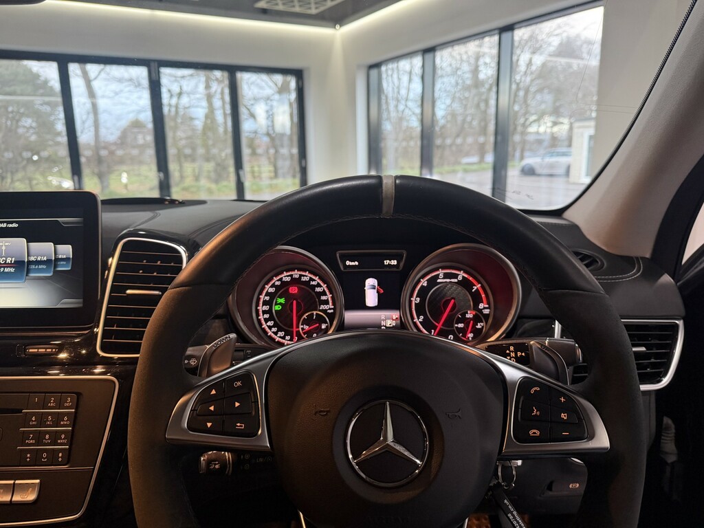 Mercedes-Benz GLE Class Black #25