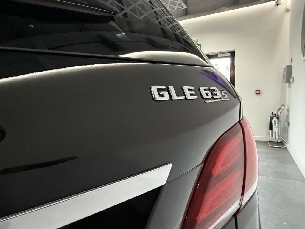 Mercedes-Benz GLE Class Black #12