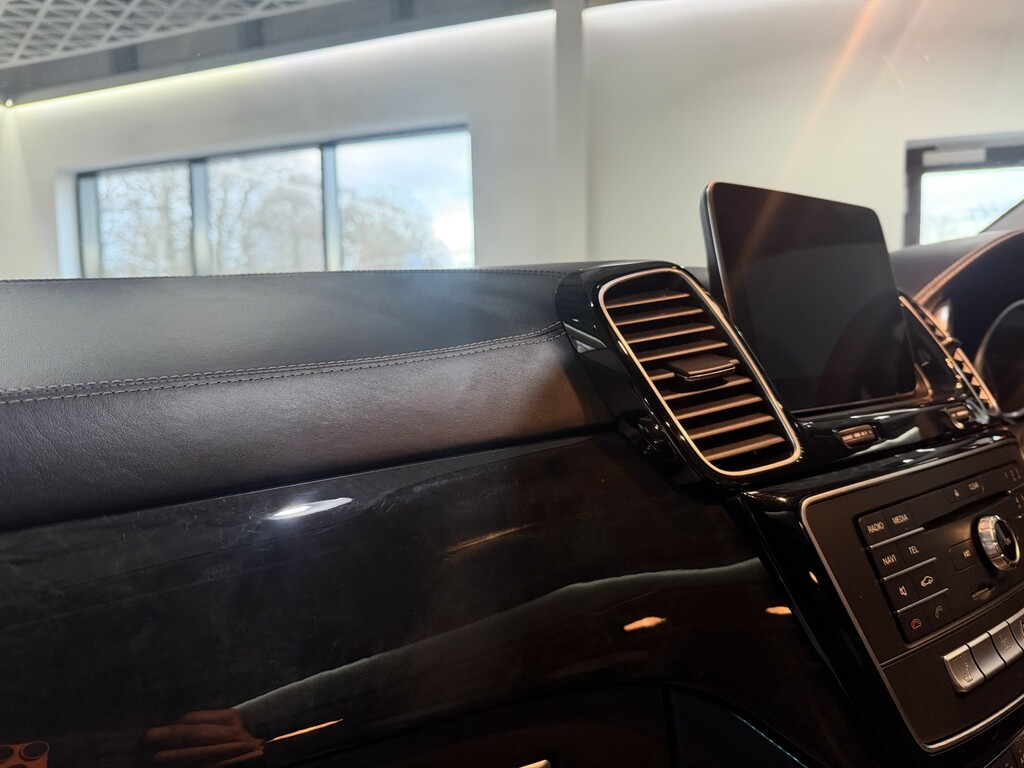 Mercedes-Benz GLE Class Black #20