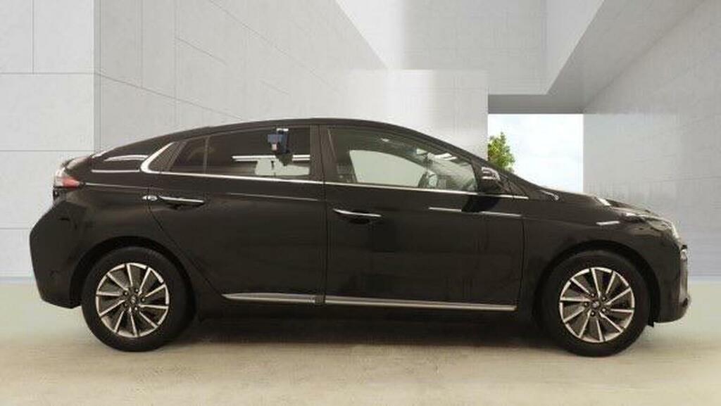 Hyundai Ioniq 38.3Kwh Premium Black #3