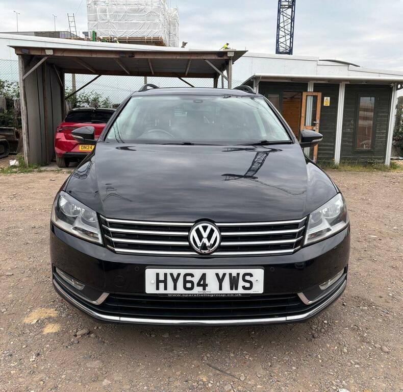 Volkswagen Passat Executive Black #5