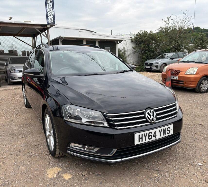 Volkswagen Passat Executive Black #4