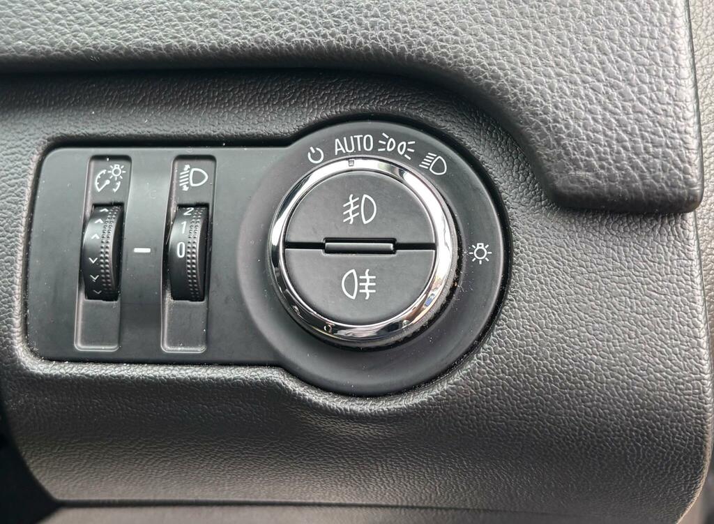 Vauxhall Insignia Sri Nav Cdti Ecoflex Ss 5-Door Silver #32