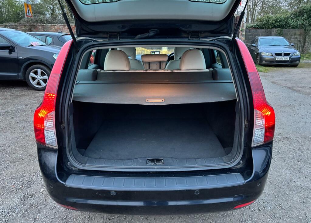Volvo V50 2.0 D3 R-design Euro 5 Grey #21