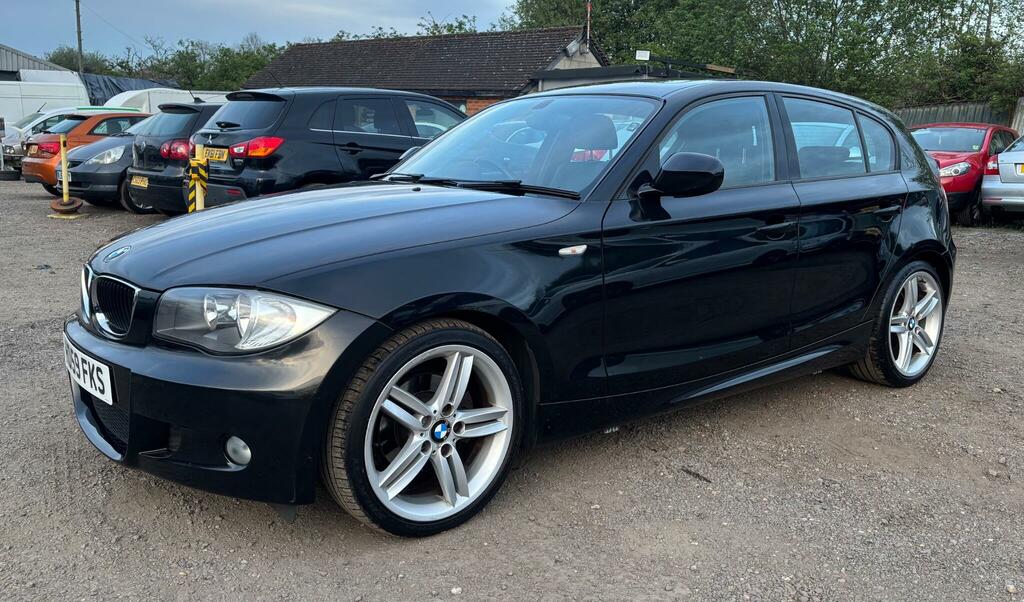 BMW 1 Series 2.0 118I M Sport Steptronic Euro 5 Black #2