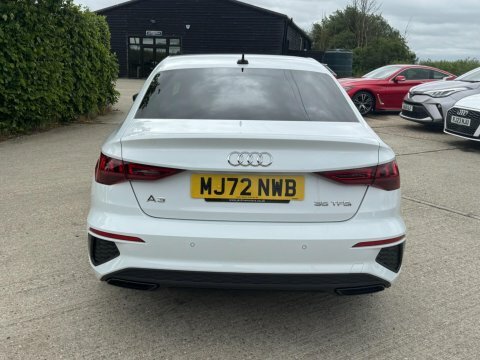 Audi A3 1.5 Tfsi 35 MJ72NWB White #3