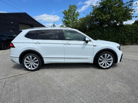Volkswagen Tiguan Allspace 2.0 Tdi R-line KW21MUB White #4