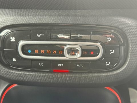 Smart Fortwo Coupe 17.6Kwh Prime Exclusive White #5