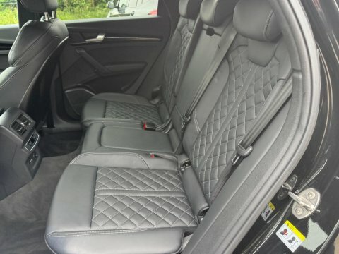 Audi Q5 2.0 Tdi 40 LV73YHT Black #4