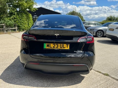 Tesla Model Y Dual Motor Long Black #4