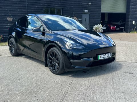 Tesla Model Y Dual Motor Long Black